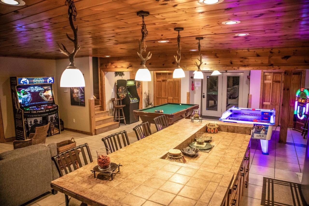 Tanasi Lodge - Reunions, Retreats, Weddings, Family Getaways Sevierville Exterior foto
