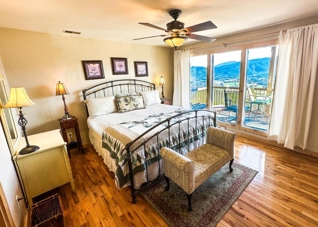 Tanasi Lodge - Reunions, Retreats, Weddings, Family Getaways Sevierville Exterior foto